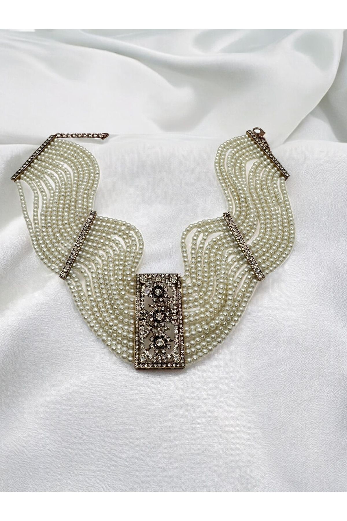 Zirkon Taşlı Hasır Choker (Tasma) İnci Kolye