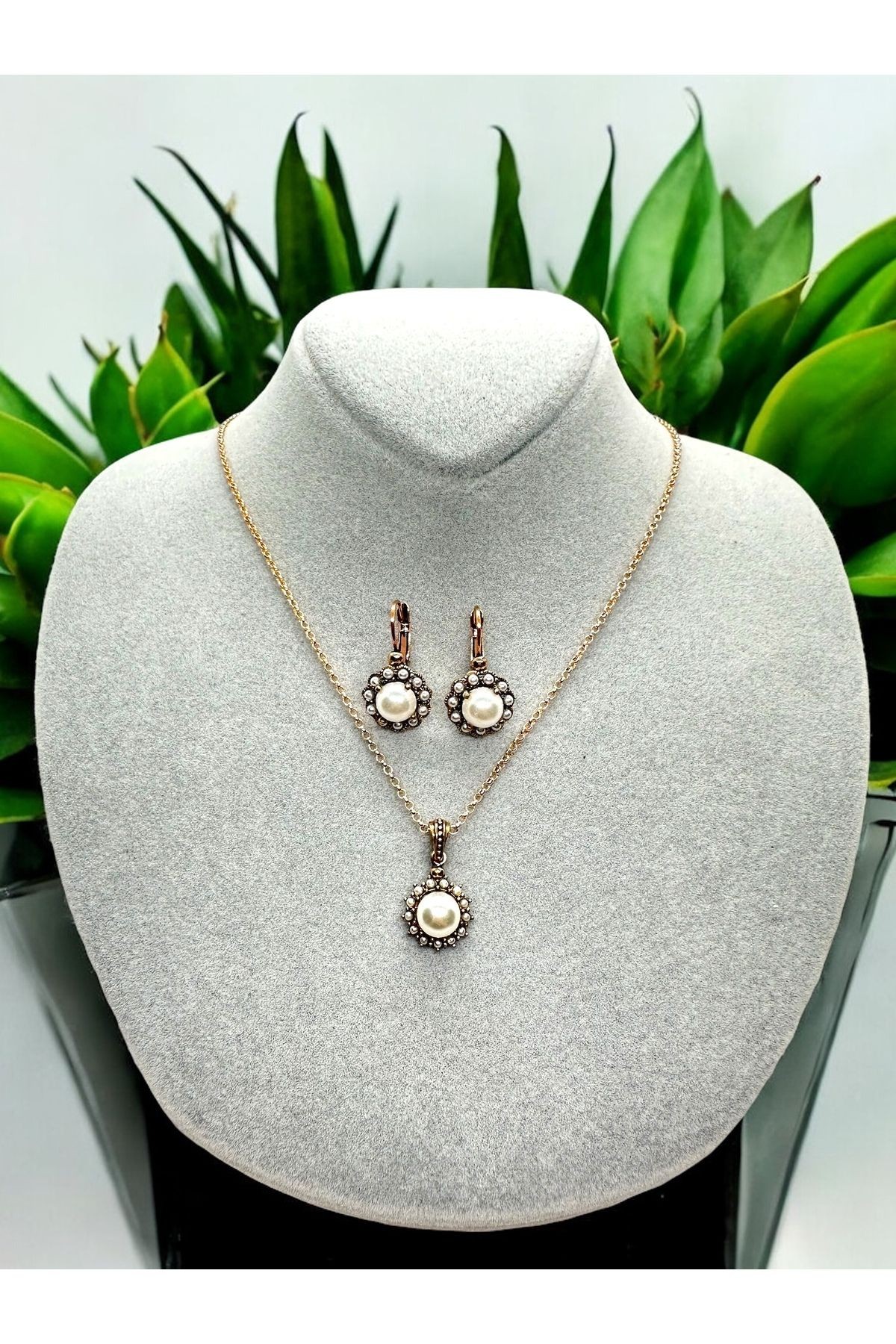 Çiçek Motif İnci Kolye, Küpe Set
