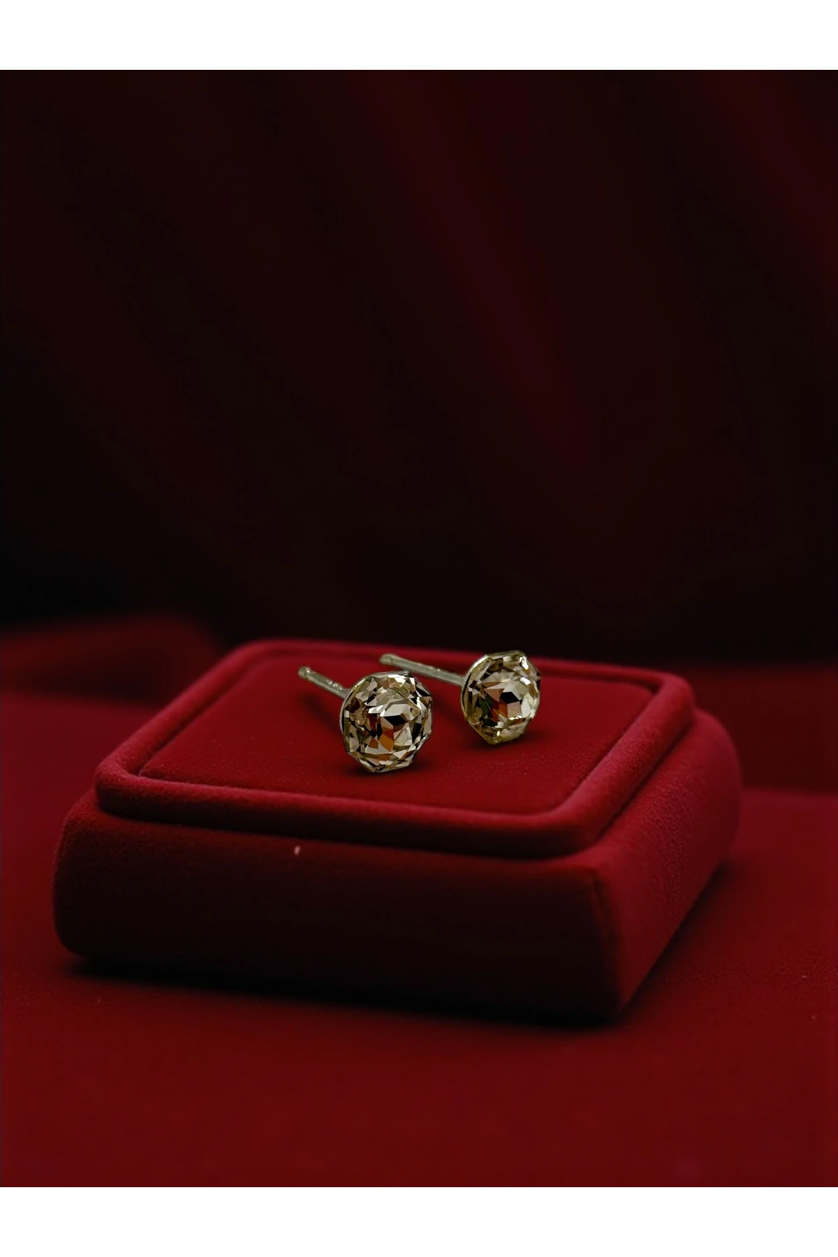 925 Ayar Gümüş Renkli Taşlı Küpe main variant image