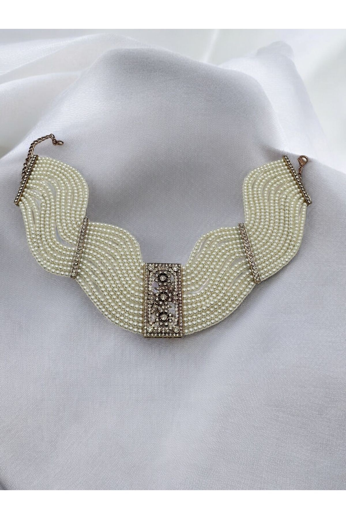 Zirkon Taşlı Hasır Choker (Tasma) İnci Kolye main variant image