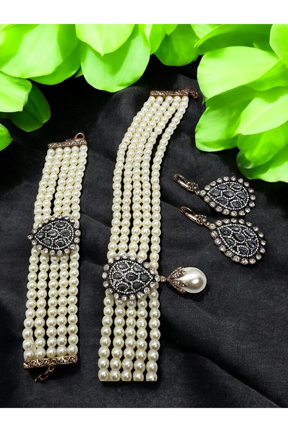 Elmas Montür Zirkon Taşlı İnci Kolye, Küpe, Bileklik Set main variant image