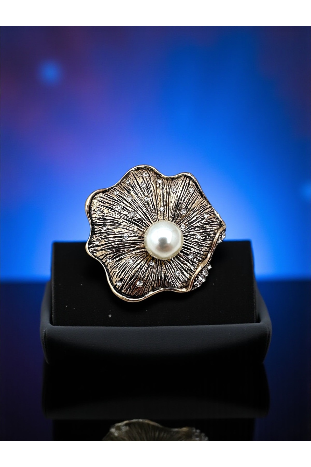 Kıvrımlı Midye Broş image