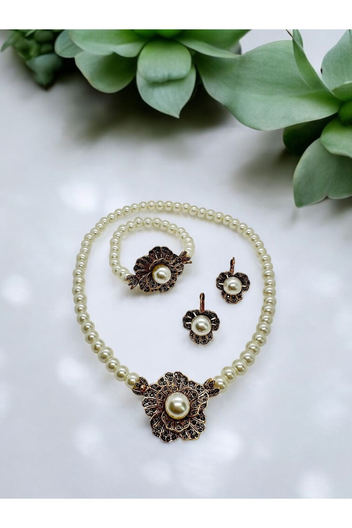 Black Diamond Taşlı İnci Kolye, Küpe, Bileklik Set main variant image