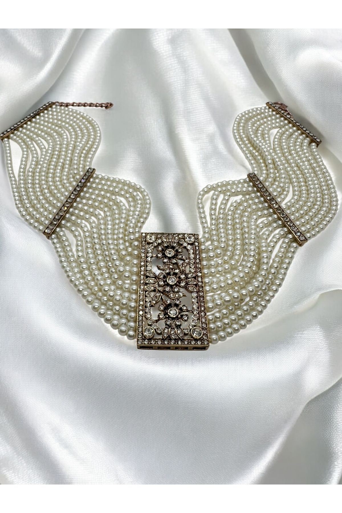 Zirkon Taşlı Hasır Choker (Tasma) İnci Kolye