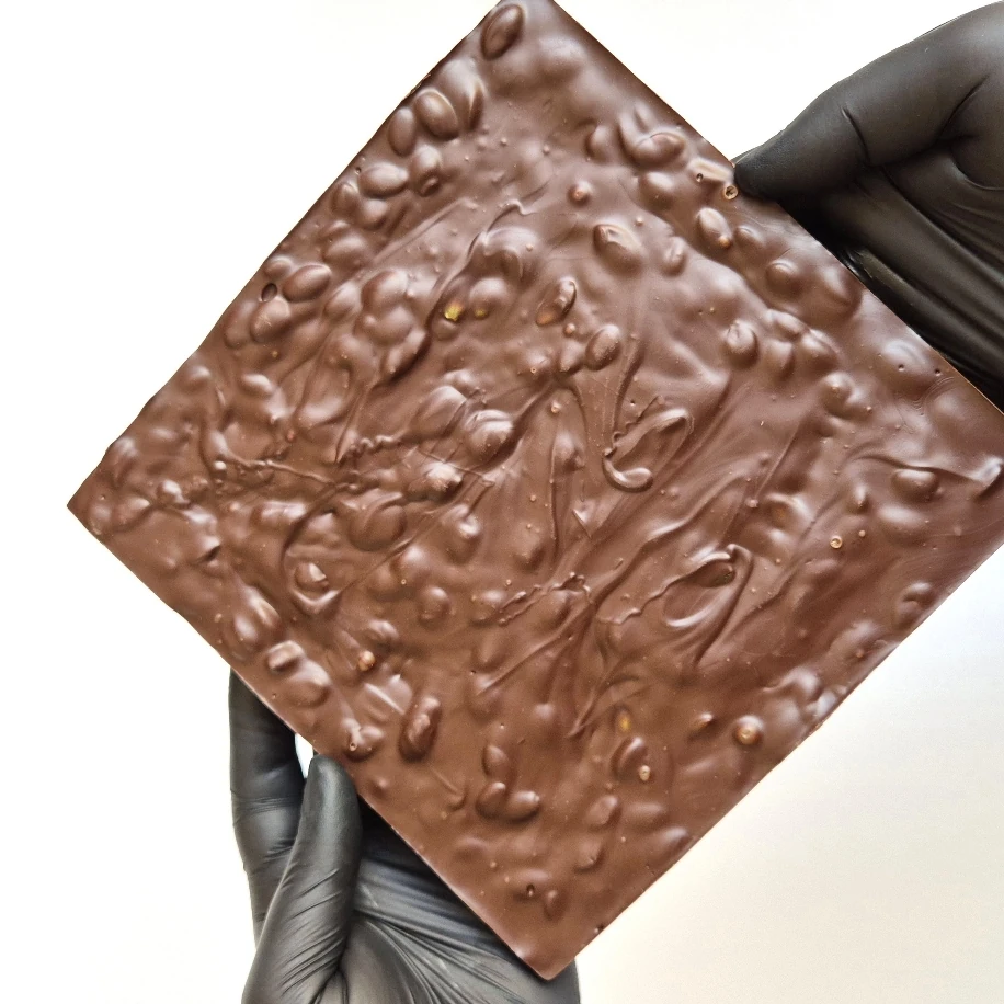 EL YAPIMI BİTTER & KABAK ÇEKİRDEĞİ KIRMA ÇİKOLATA 0 image