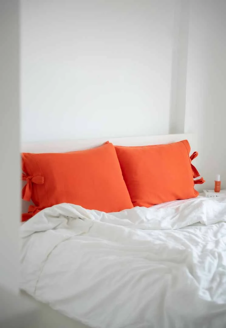 BAĞCIKLI MÜSLİN YASTIK KILIFI SETİ 4 RENK SEÇENEĞİ