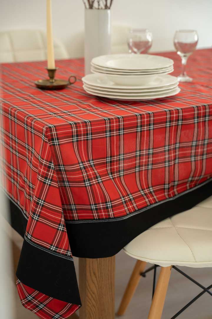 KIRMIZI EKOSE MASA ÖRTÜSÜ - KETEN BANTLI & KADİFE BİYELİ 