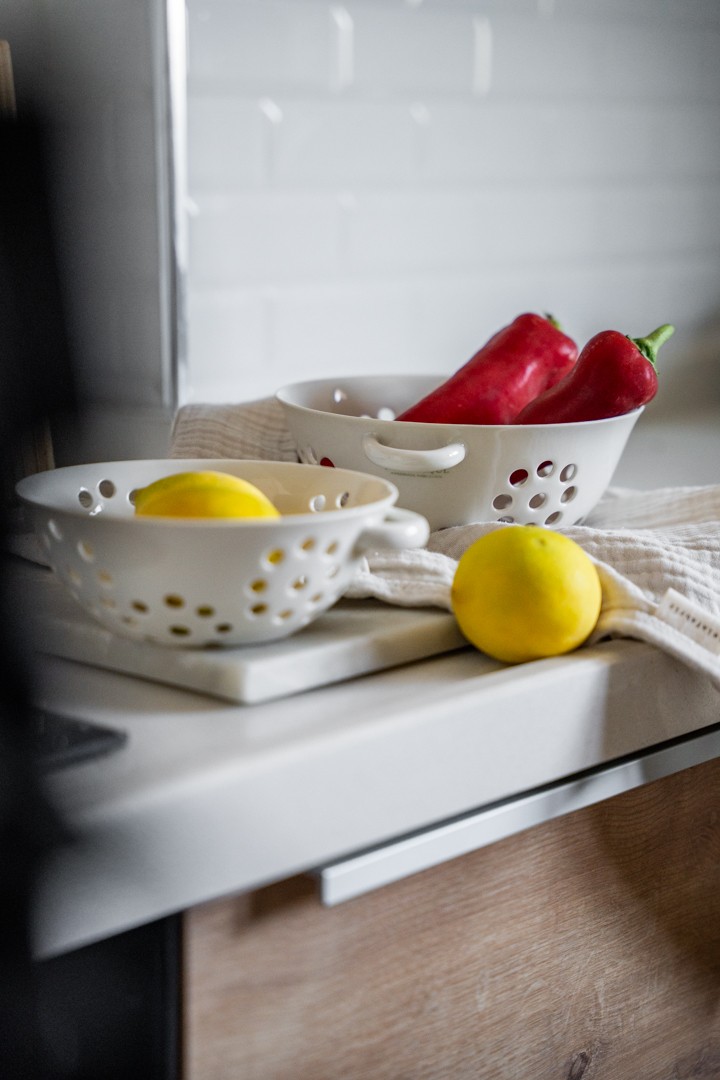 TELAFABRIC x JİYAN OKŞUL EL YAPIMI PORSELEN SÜZGEÇ VE MÜSLİN KURULAMA BEZİ SETİ