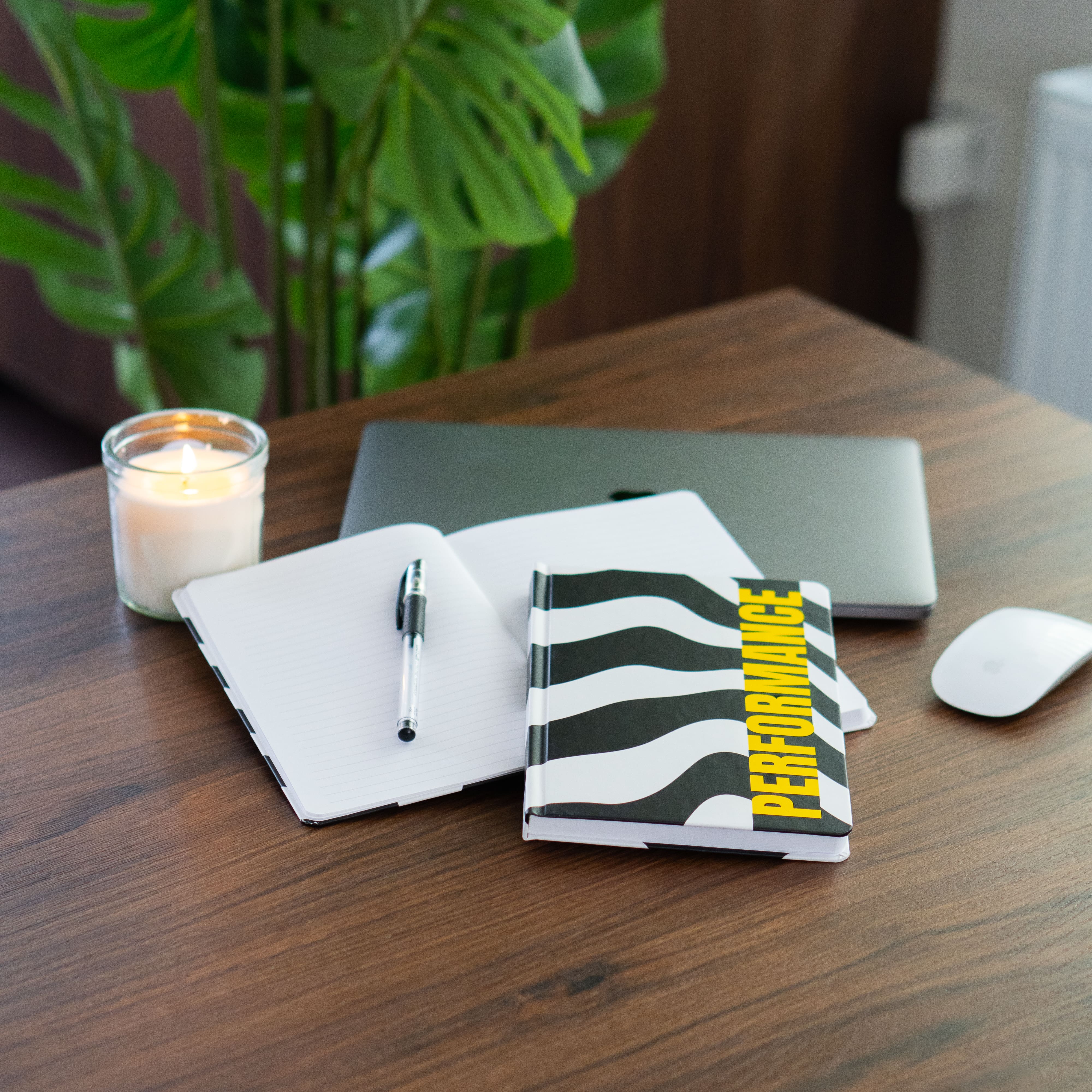 Words Collection Performance – Sert Kapak A5 Çizgili Defter 14x21 cm 192 Sayfa