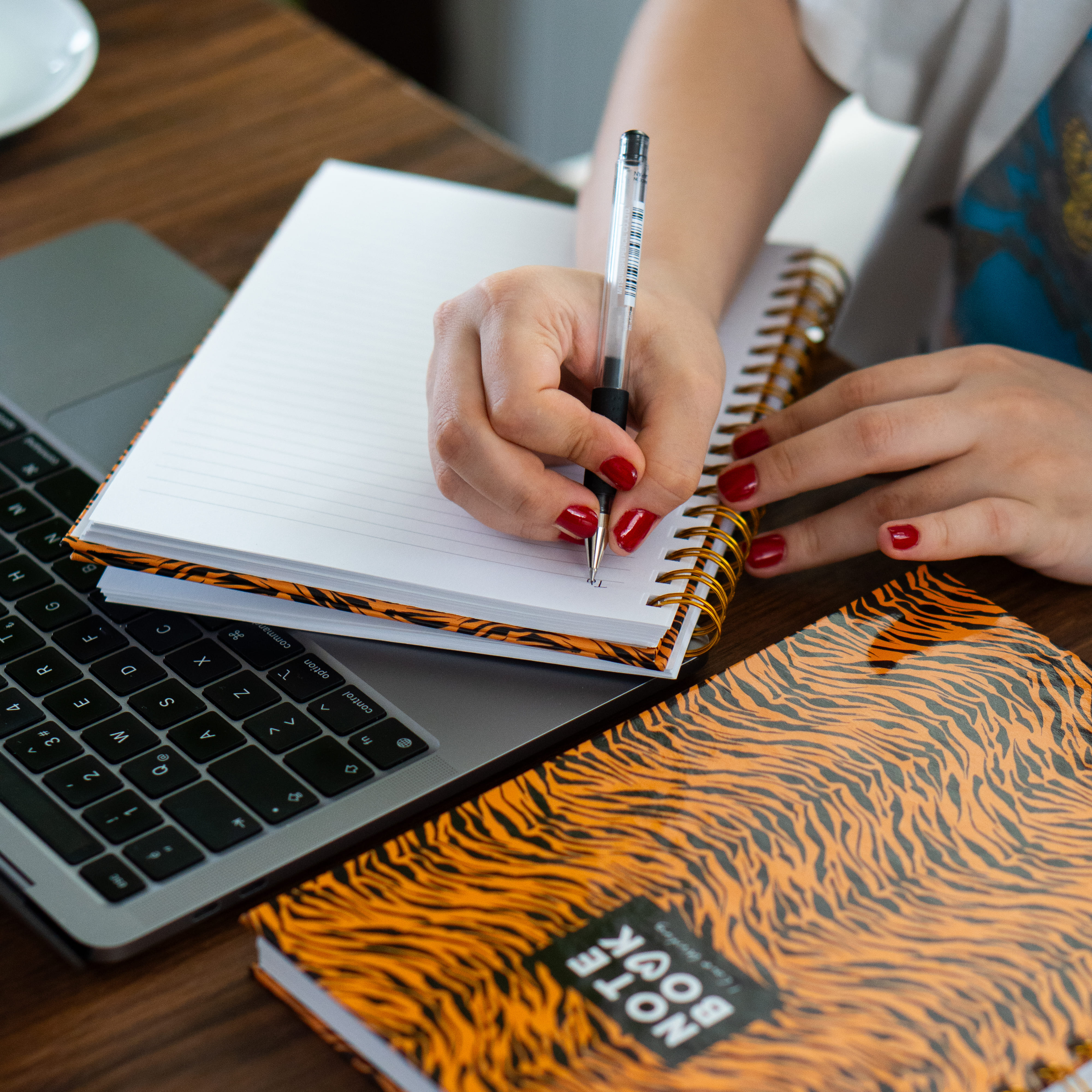 Sert Kapak Çizgili Defter 17x24 cm 200 Sayfa Not Defteri - Fire Wild Leopar Desen