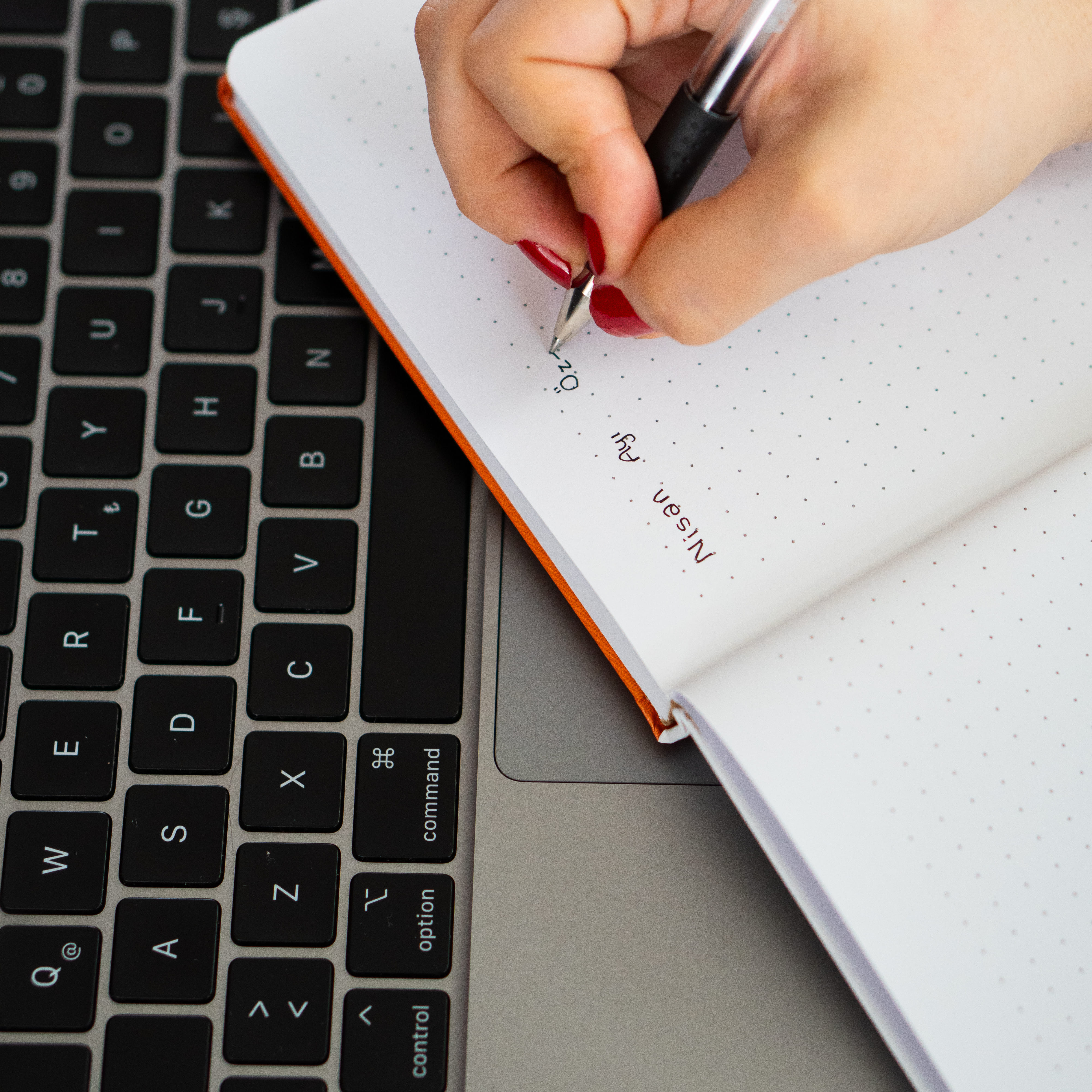 İstanbul Collection Manzaralı- Sert Kapak Noktalı Defter 14x21 cm