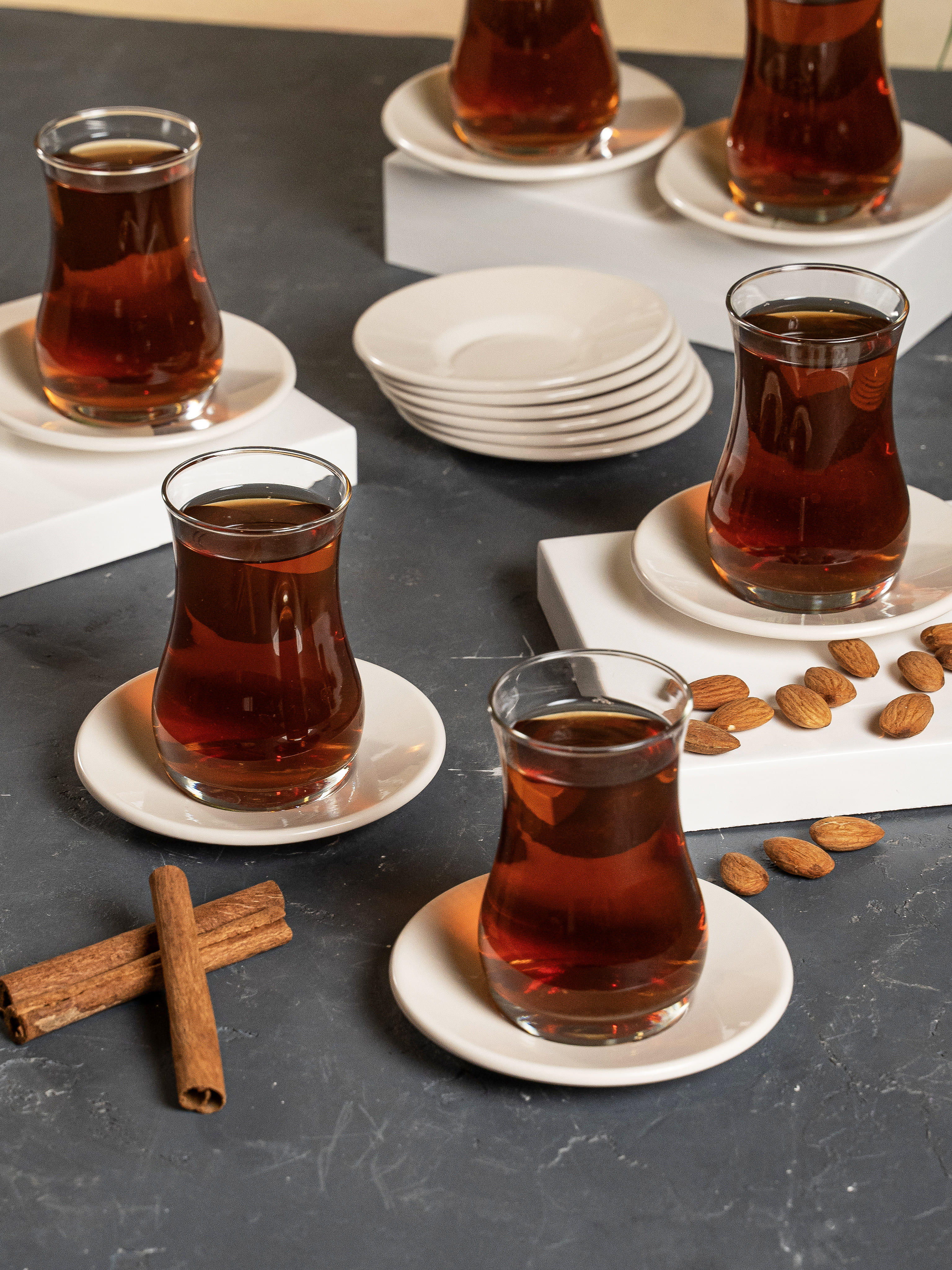 12’li Metal Çay Tabağı Seti – Kırılmaz & Paslanmaz
