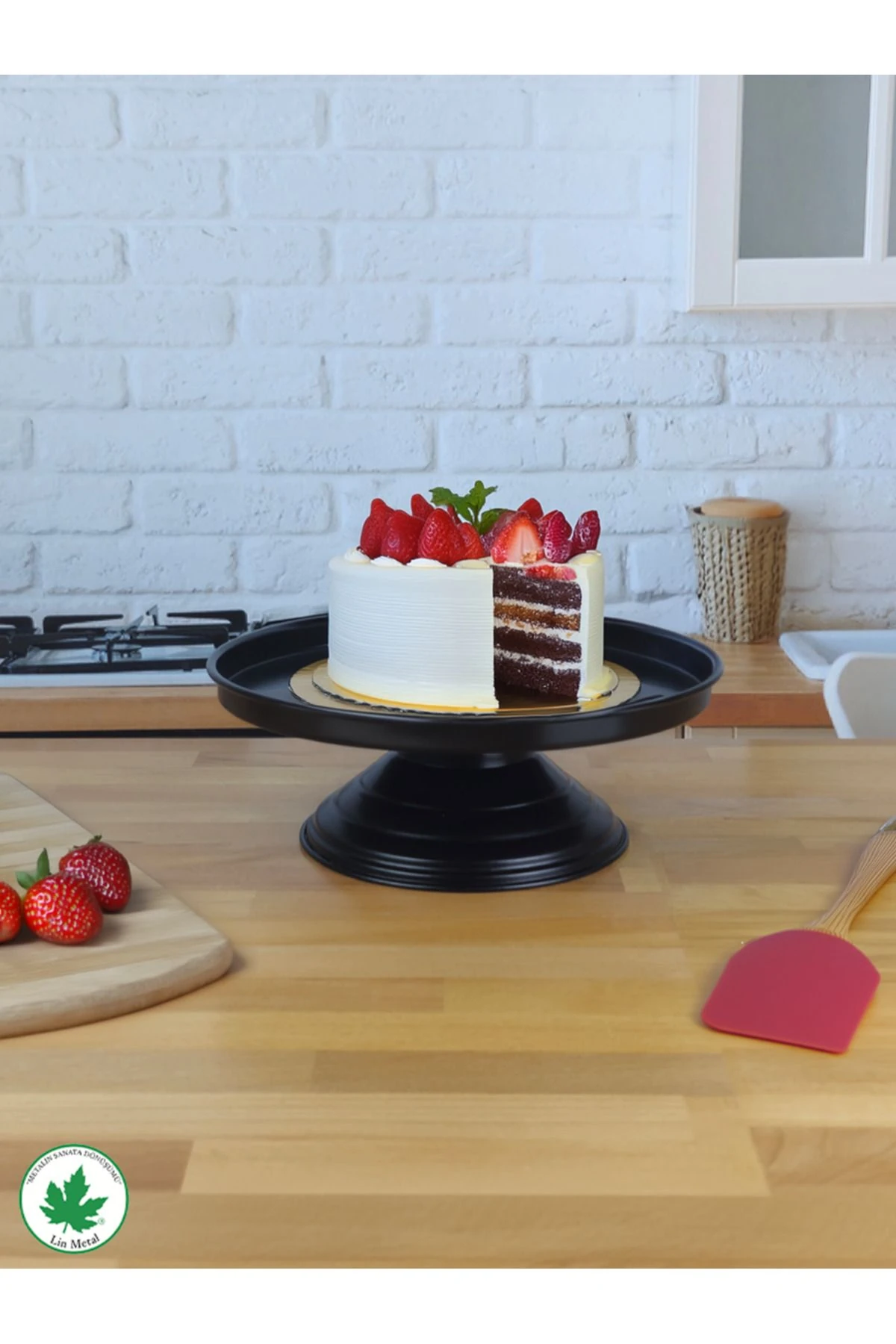 Frezya Ayaklı Servis Tabağı – Metal