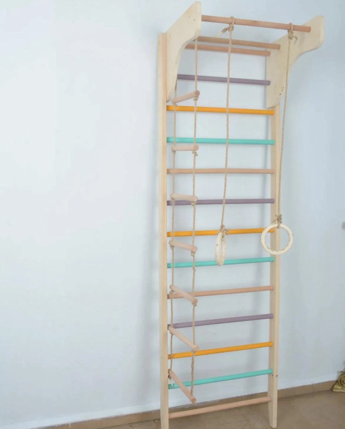 Renkli İsveç Tırmanma Merdiveni