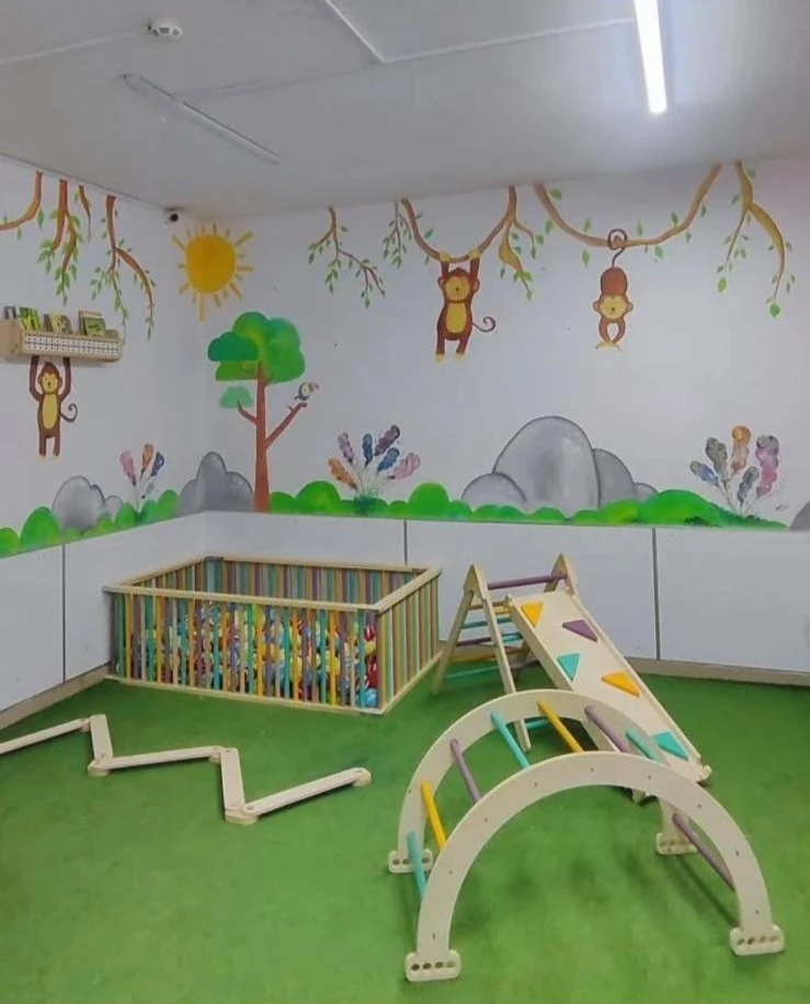 Renkli Ahşap Top Havuzu