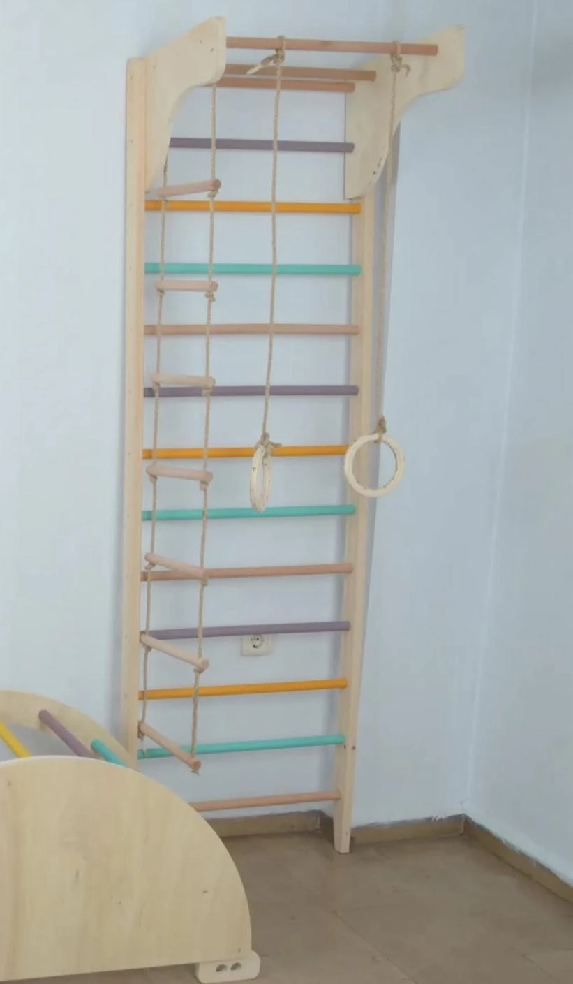 Renkli İsveç Tırmanma Merdiveni