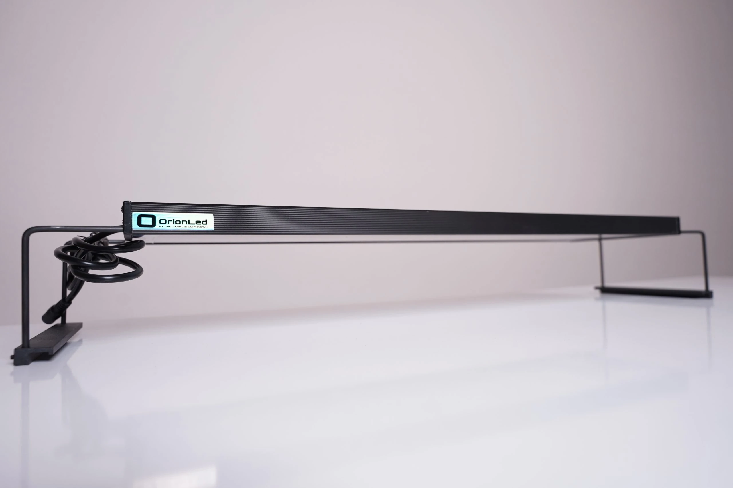 ORION LED D Serisi RGBW Telefon Kontrollü Aydınlatma BLACK 75cm