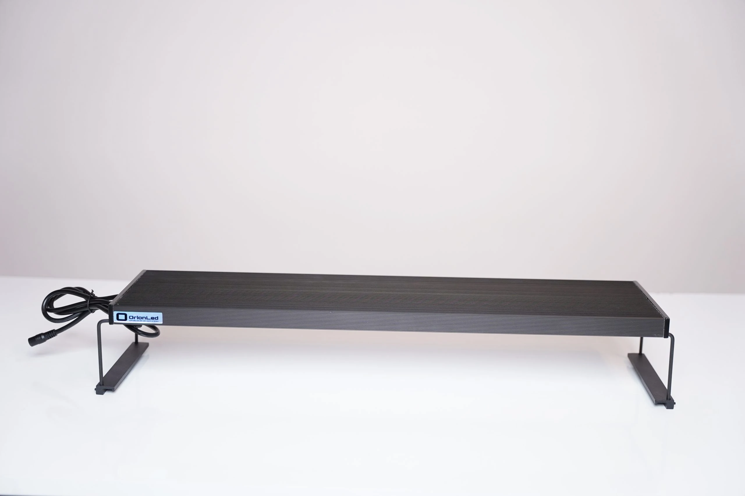 ORION LED D Serisi RGBW Telefon Kontrollü Aydınlatma BLACK 90cm