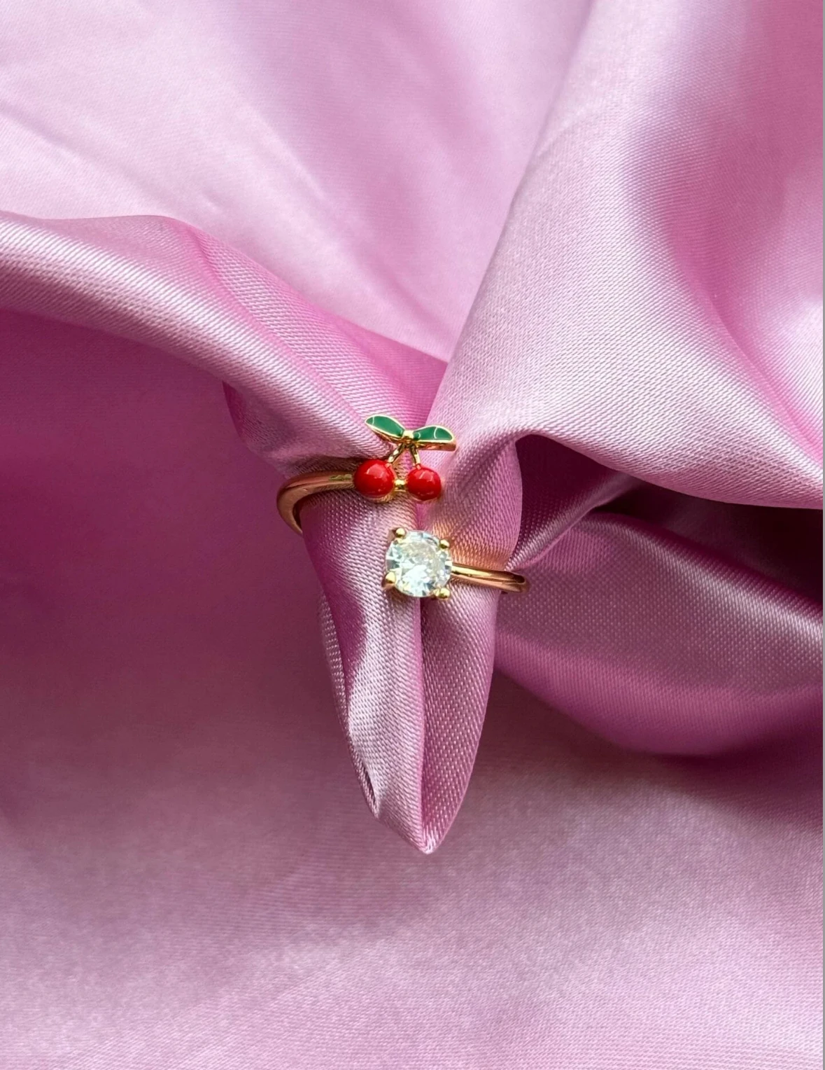 Altın Kaplama Kiraz Figürlü Taşlı Ayarlanabilir Yüzük
