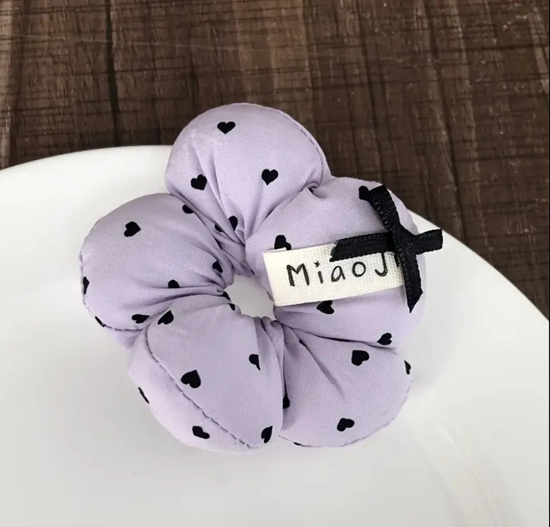 Kore Stili Kalp Desenli Lavanta Moru Çiçek Toka (Puffy Scrunchie)
