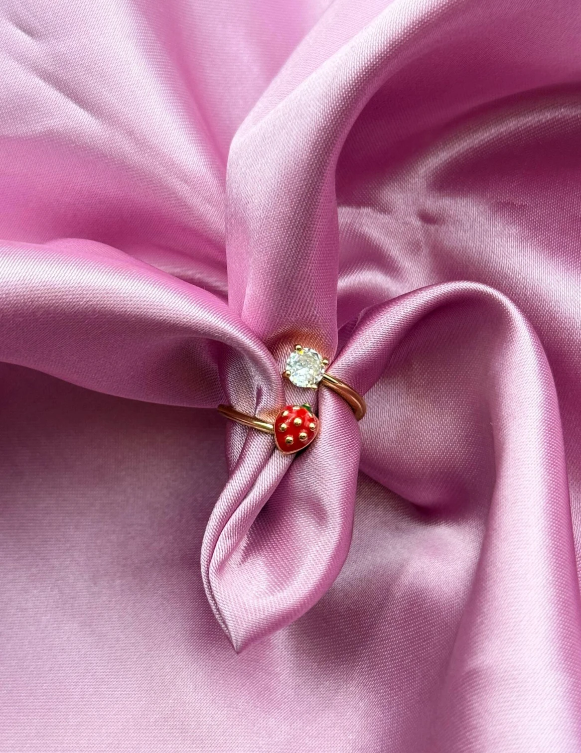 Altın Kaplama Çilek Figürlü Taşlı Ayarlanabilir Yüzük-1