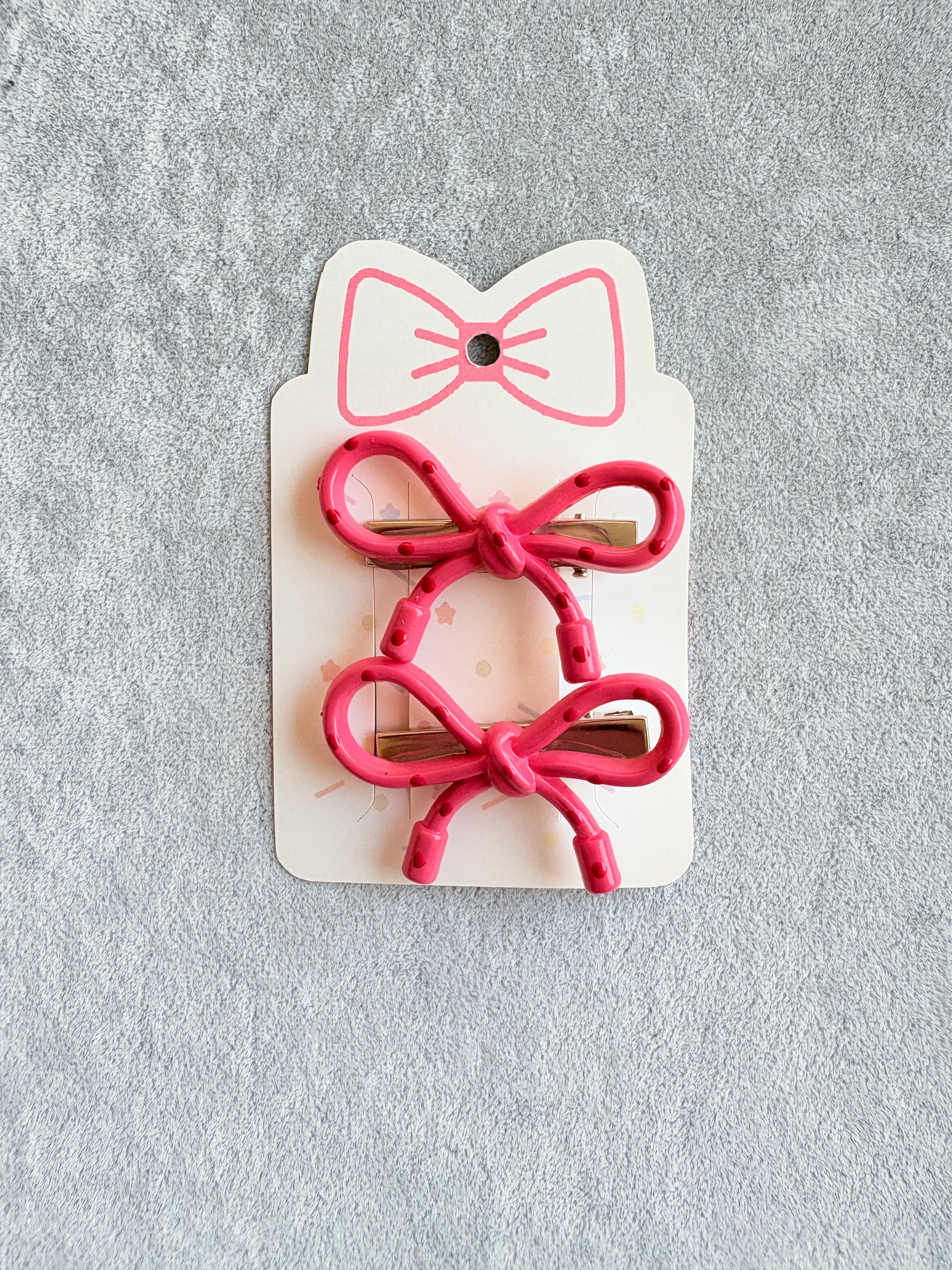 2'li Pembe Fiyonk Şekilli Çizgili Kız Çocuk Pens Toka Seti - Plastik Figürlü Saç Klipsi