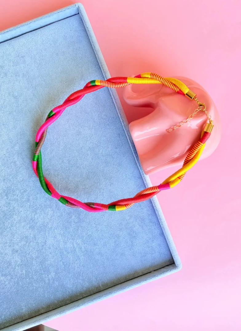 İki Sıra Dolama İp Kolye