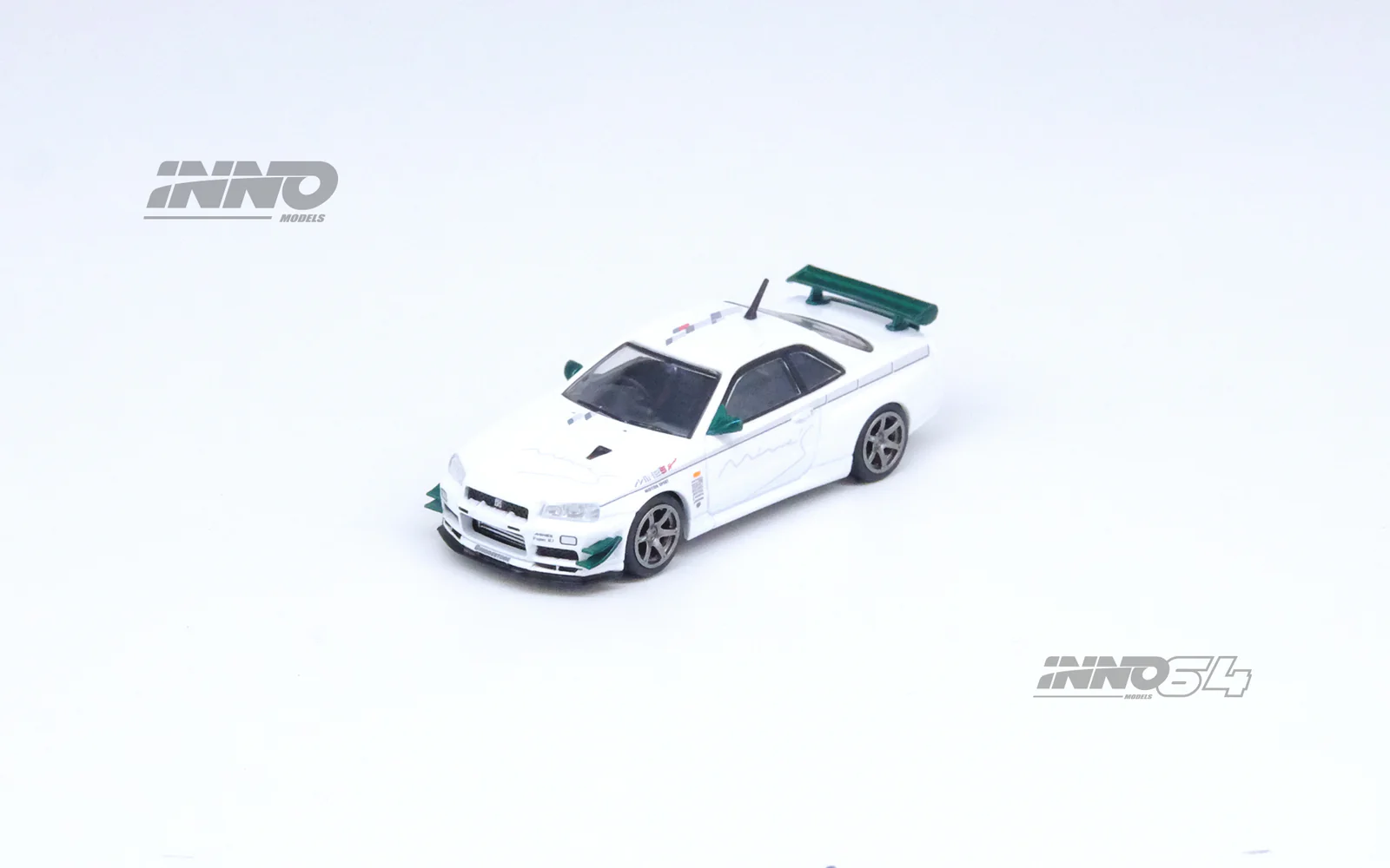 Inno NISSAN SKYLINE GT-R (R34) V-SPEC Tuned by "MINE'S" 