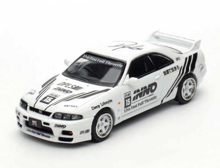 Inno64 Nissan Skyline GT-R (R33) TMCS 2025 DPLS X INNO64
