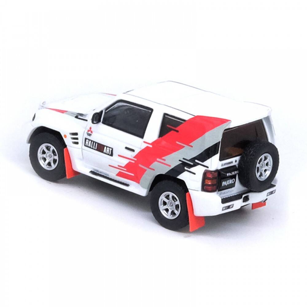 Inno Mitsubishi Pajero Evolution Ralliart White