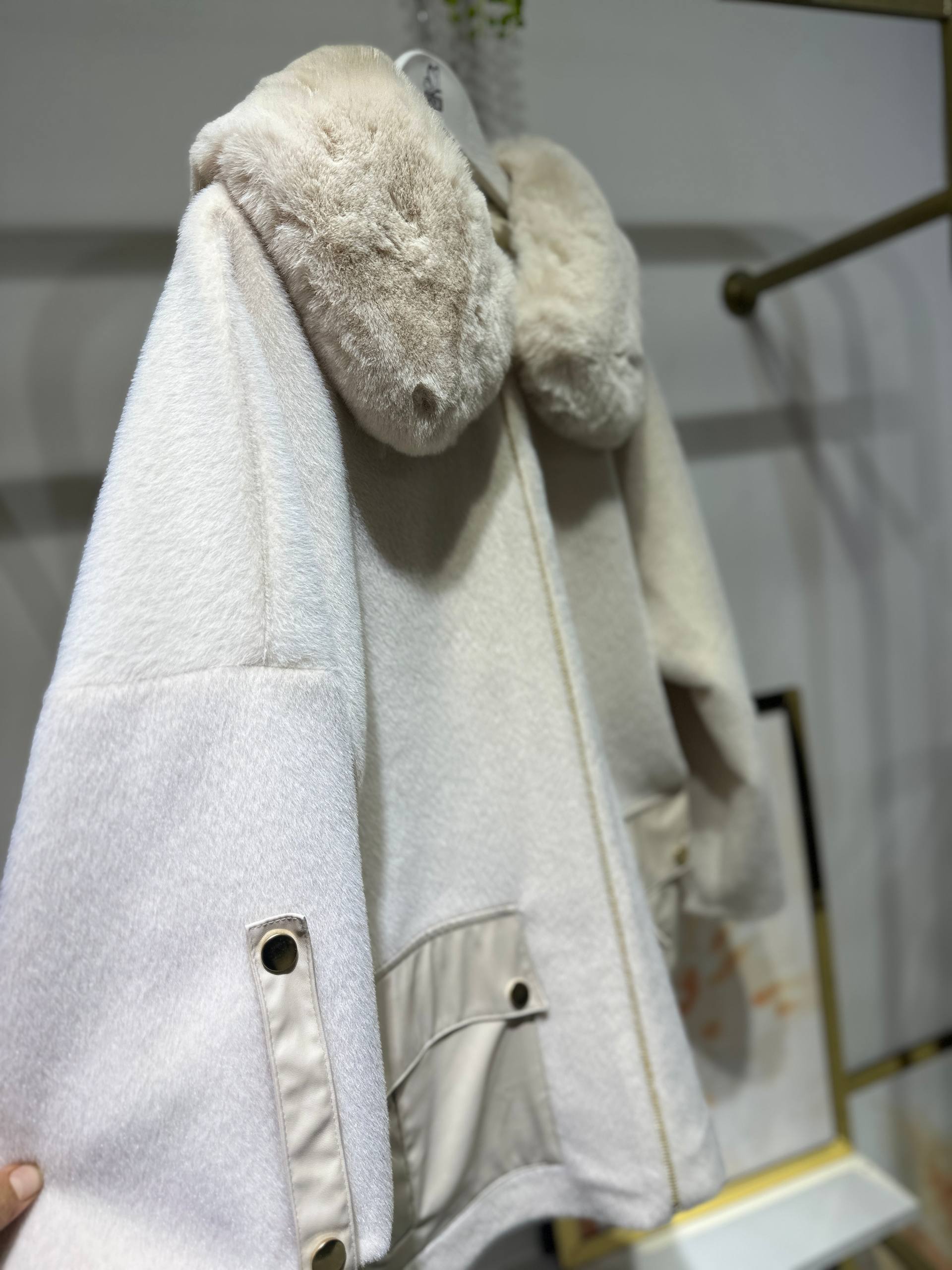 Angora Kürklü Kaban