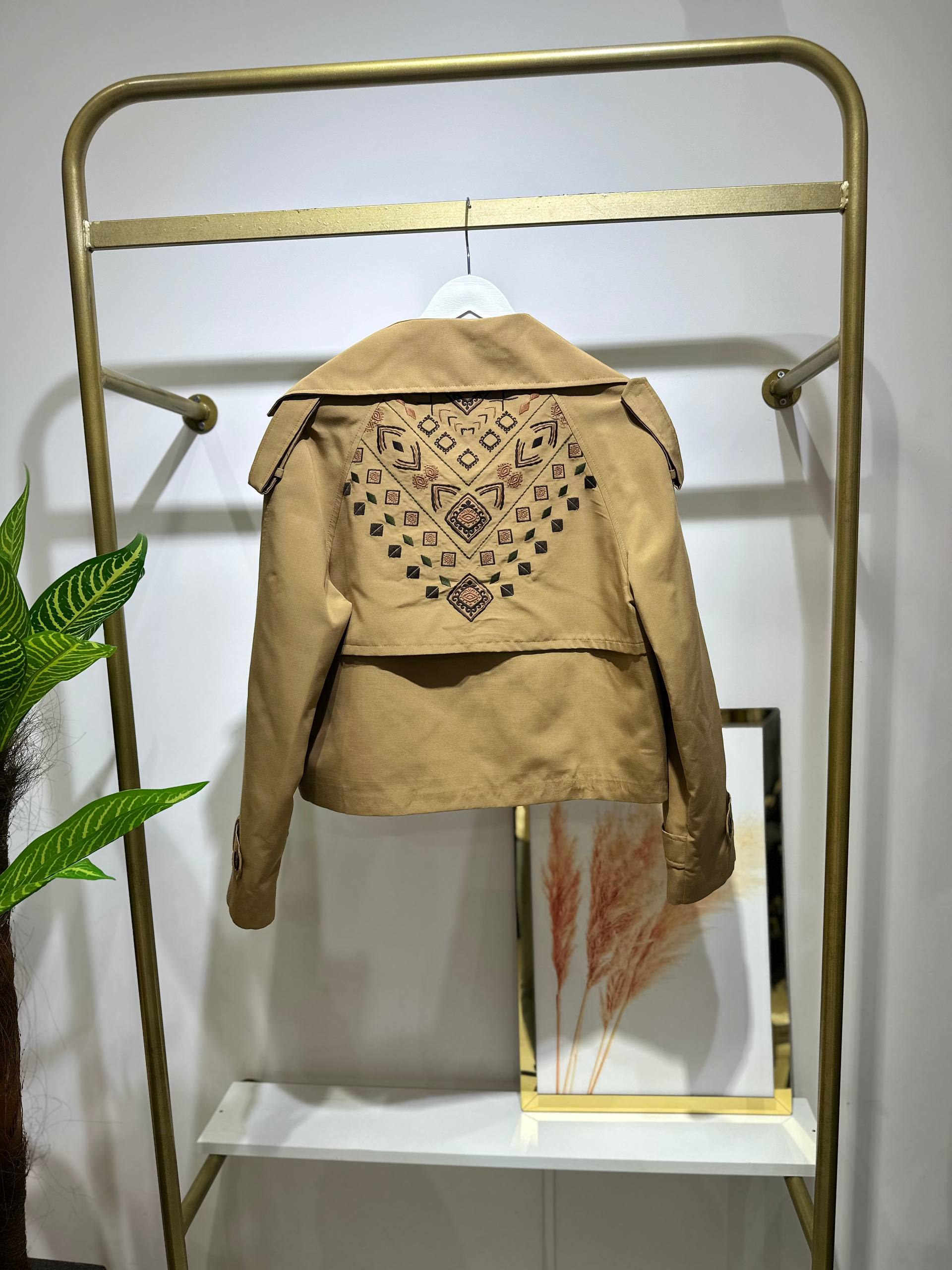 Arka Nakış Detaylı Bomber Ceket - Standart