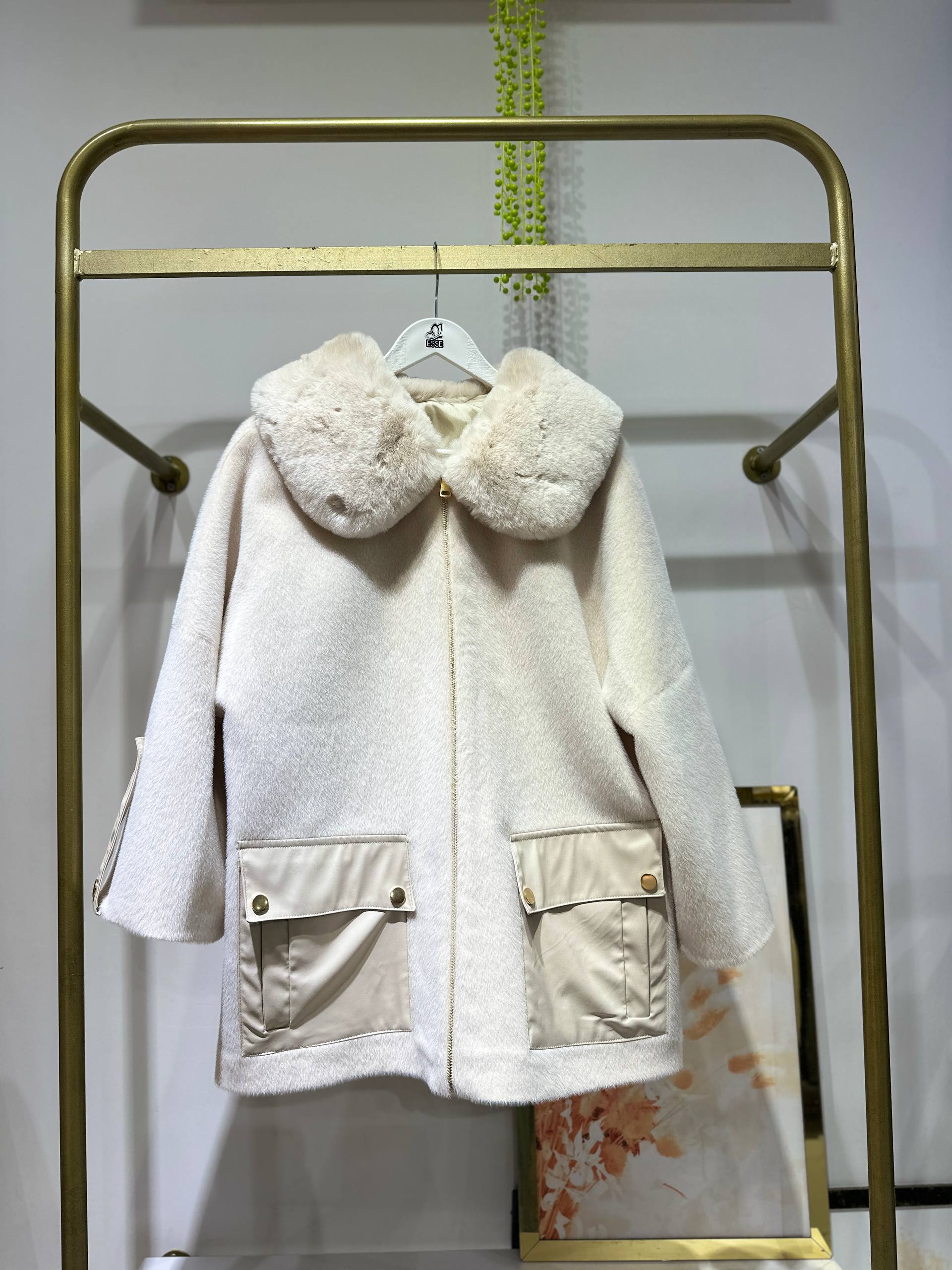 Angora Kürklü Kaban - Taş