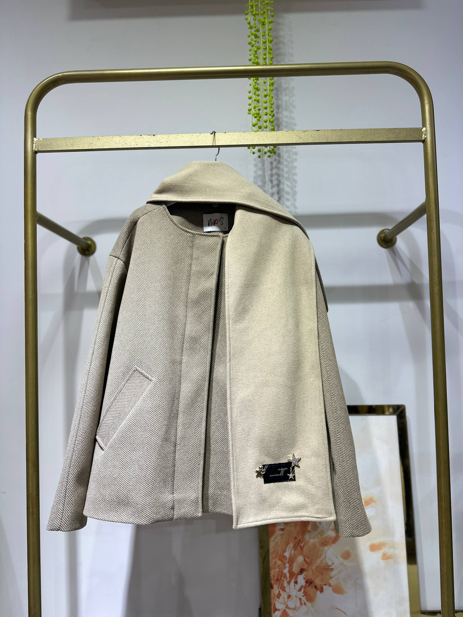 Tw Model Çıkartılabilir Atkı Detay Kaşe Kaban