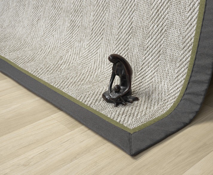 Kumaş Bordürlü Nature Sisal Halı - El Yapımı, Evcil Hayvan Dostu, Modern Tasarım - Antrasit-Yeşil Bordür