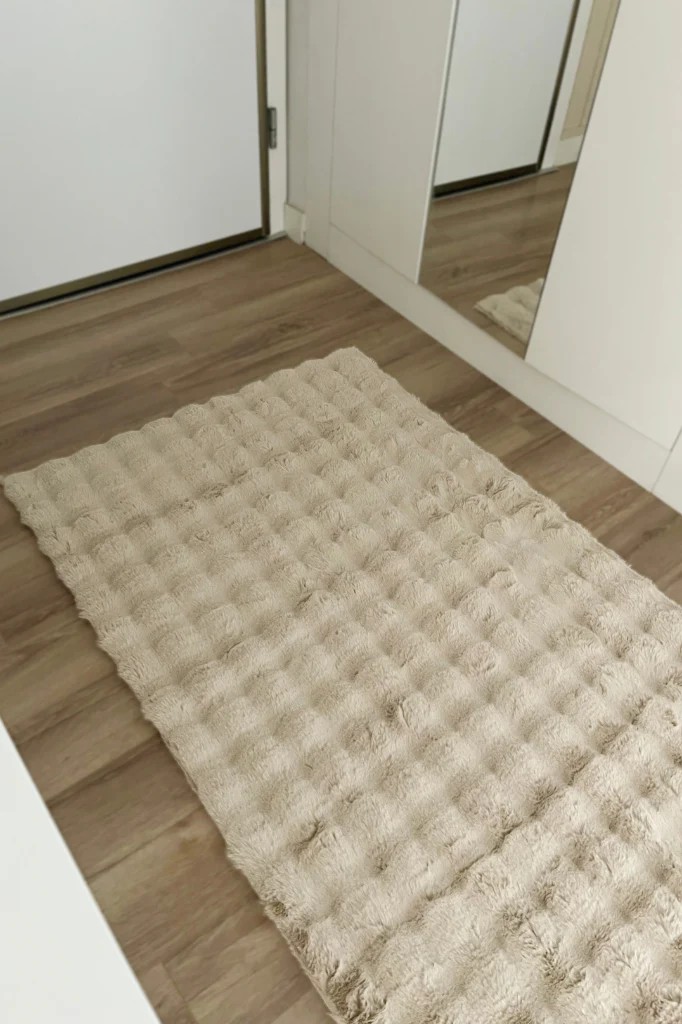 Molekül Kabartmalı Peluş Post - Vizon