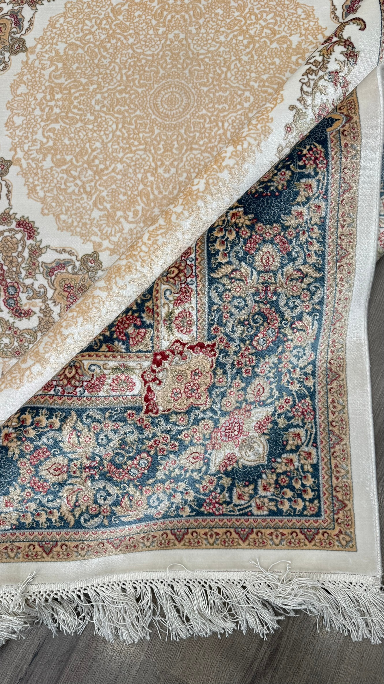 Makine Dokuması Modal İpek 120 Tarak Açık Renk Salon Halısı 160x230 - 4m2 Halı