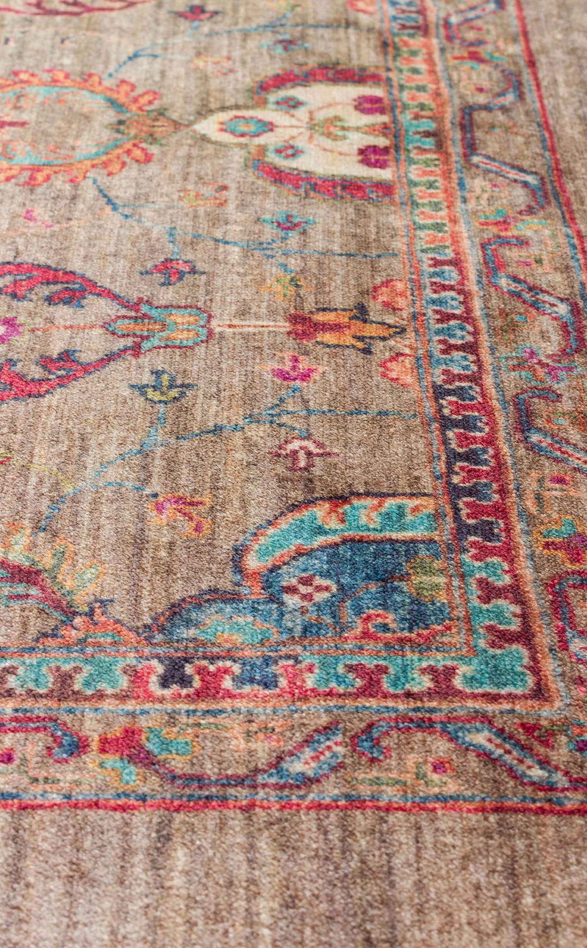 ANTIQUE  Kolay kullanımlı Kaymaz Karabağ ve Antik Desenlere Sahip Yıkanabilir Makine Halısı - ATK 07 OLİVE