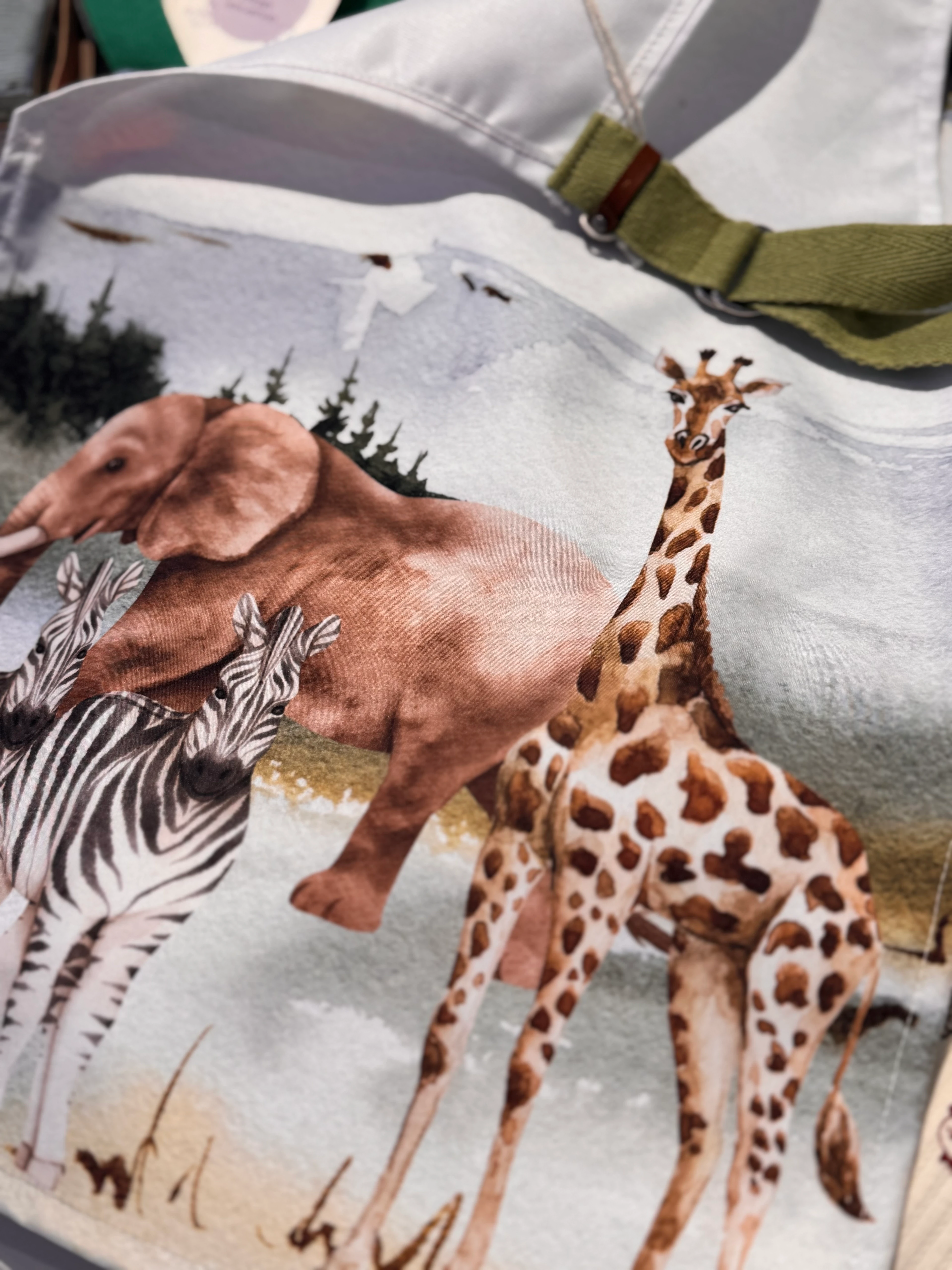 Hayvancık Desenli 3-6 Yaş Aktivite Önlüğü 