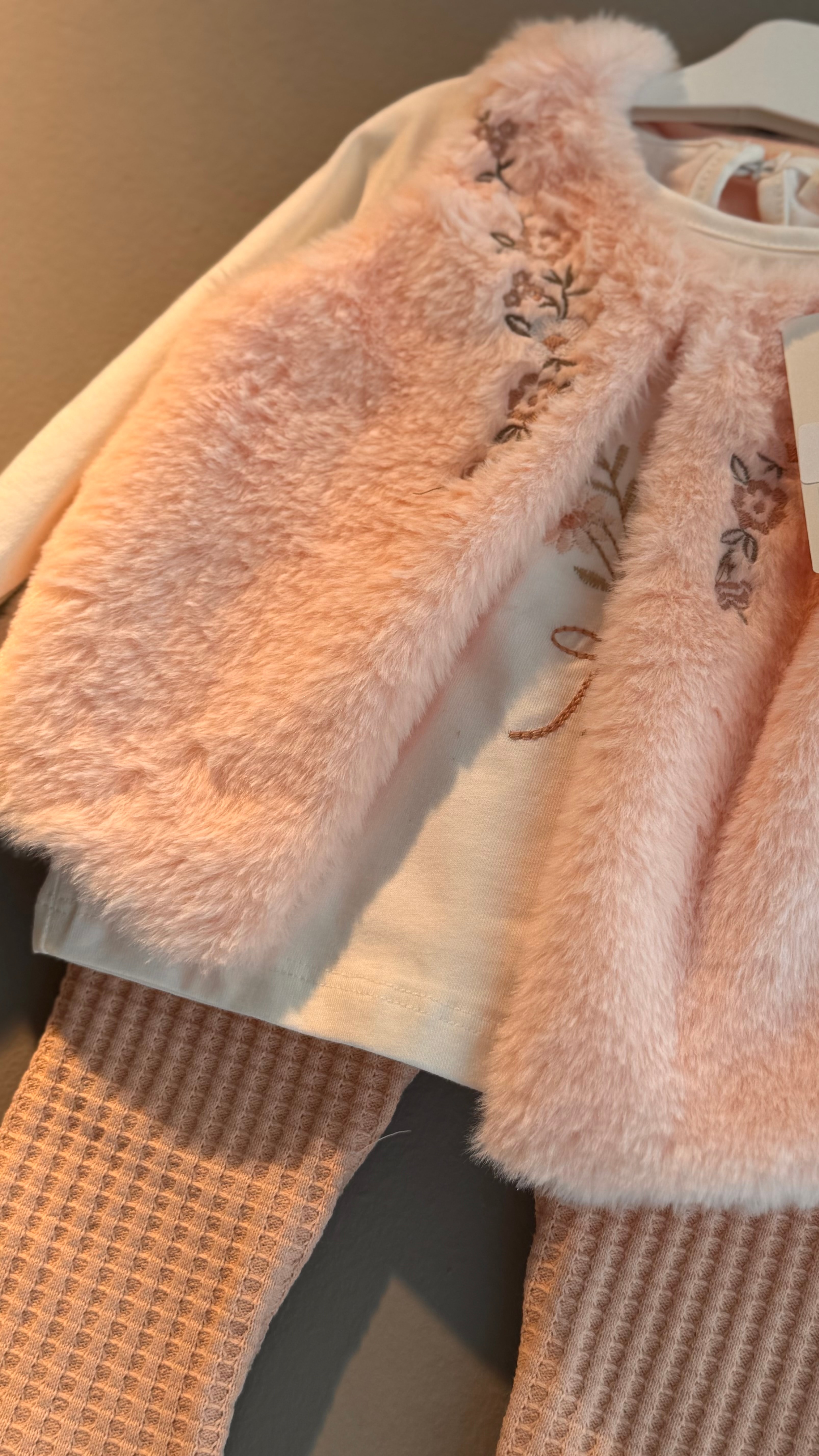Pembe Peluş Yelekli 3'lü Kız Takım