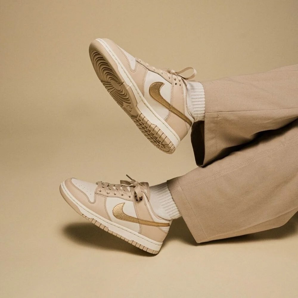 Nike Dunk Low Phantom Metallic Gold