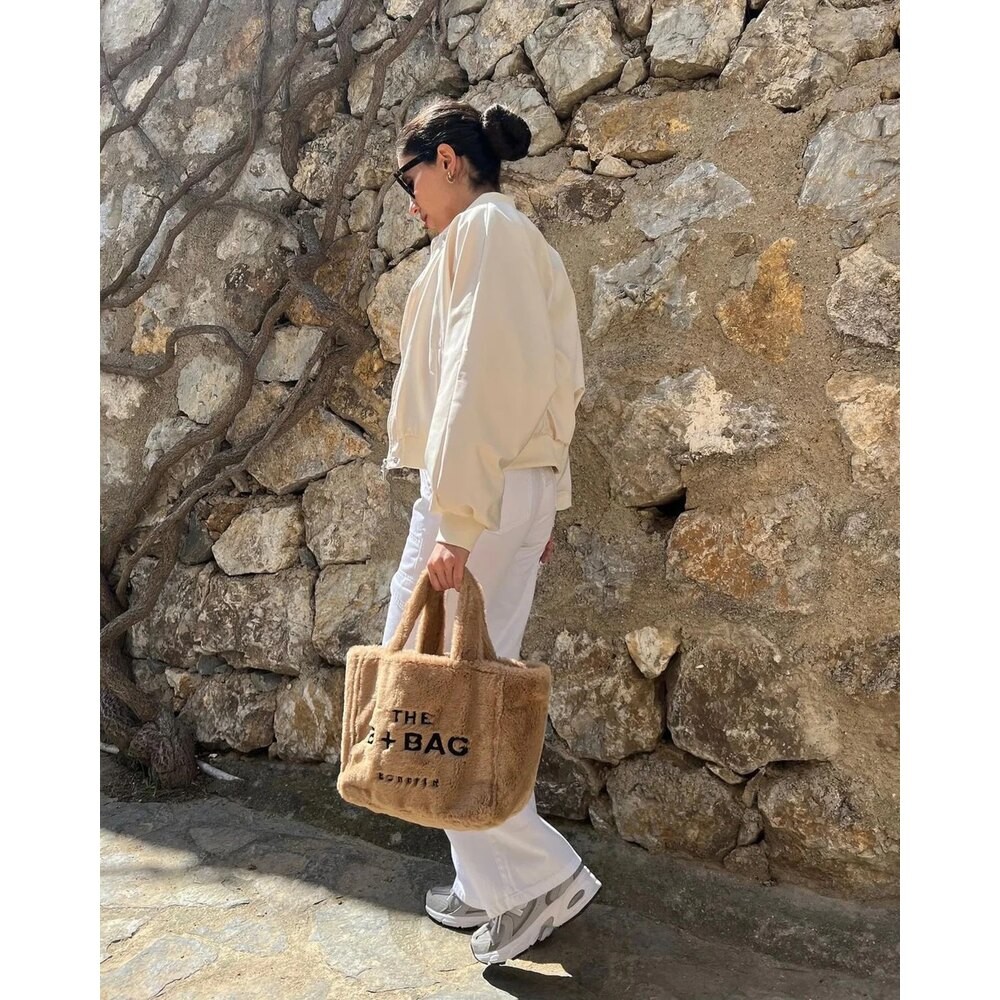 Bonheur Fluffy Sheep Beige Bag Brown