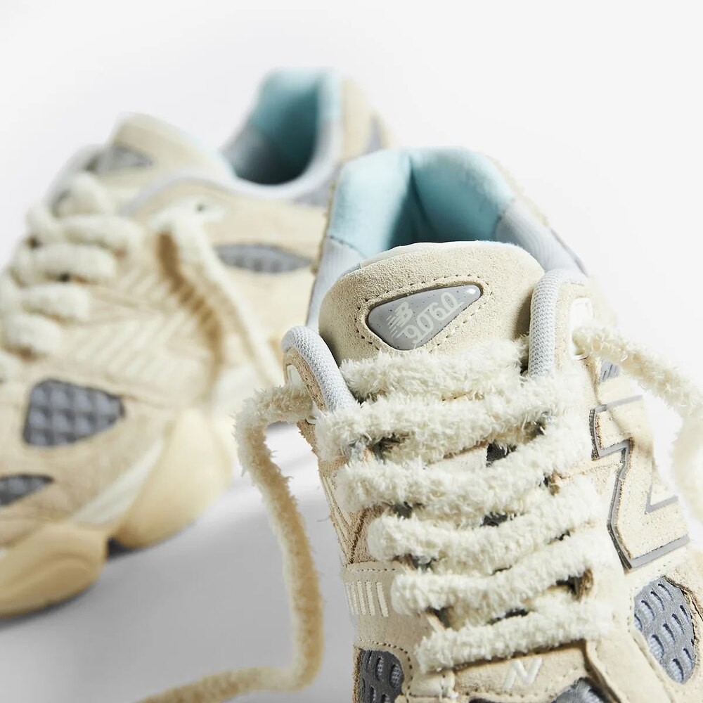 New Balance 9060 Bricks & Wood