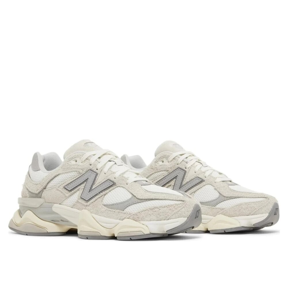 New Balance 9060 Moonbeam Sea Salt