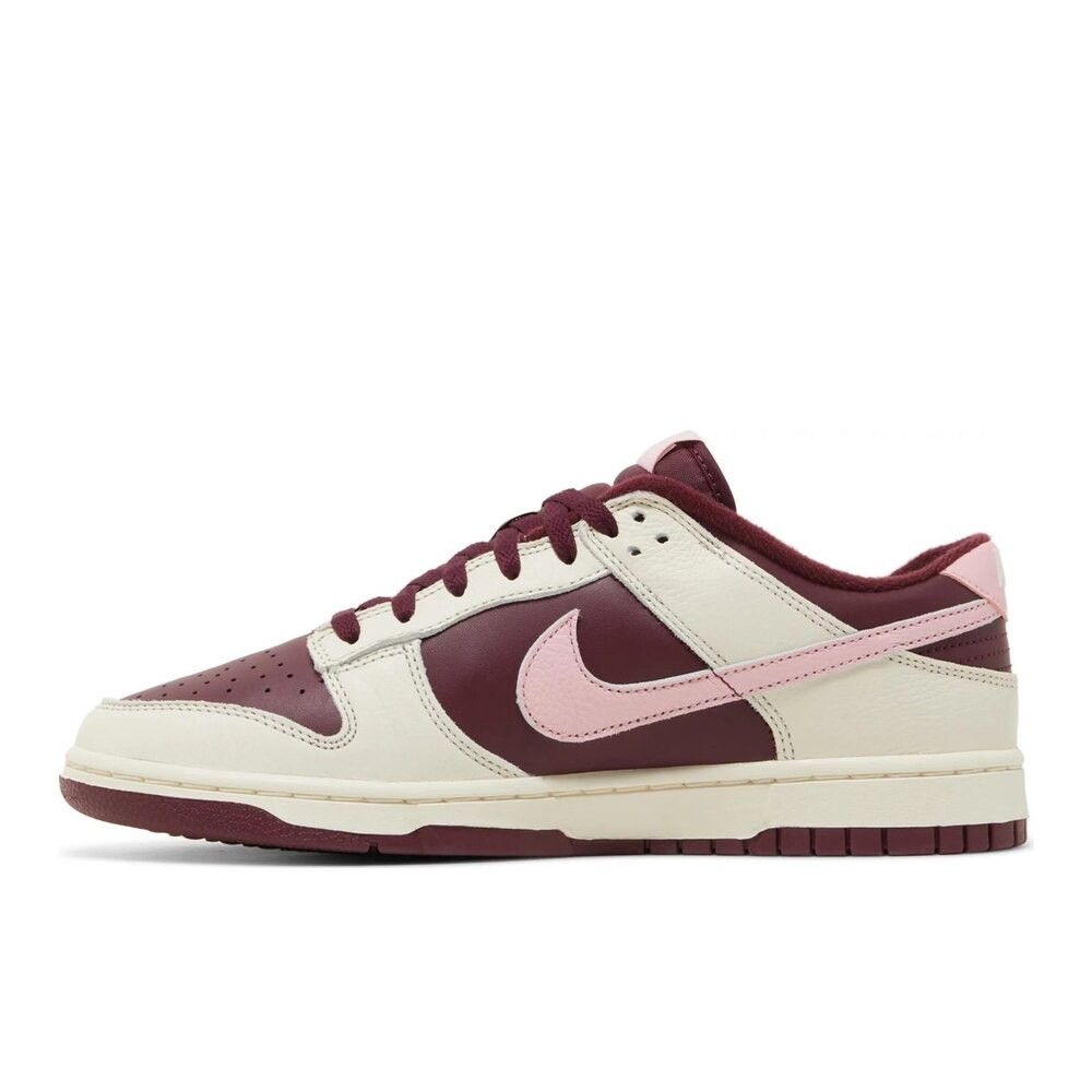 Nike Dunk Low Valentine’s Day