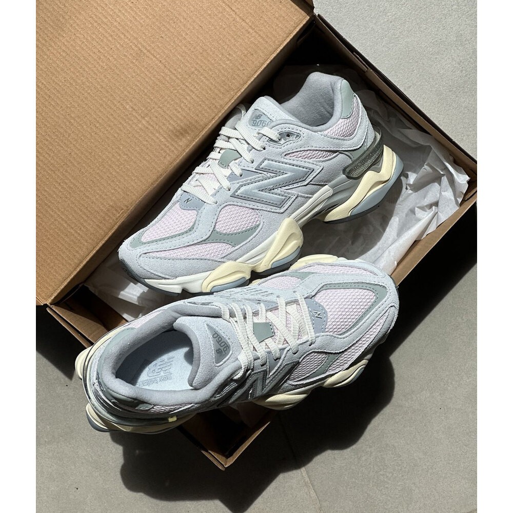 New Balance 9060 Granite Pink