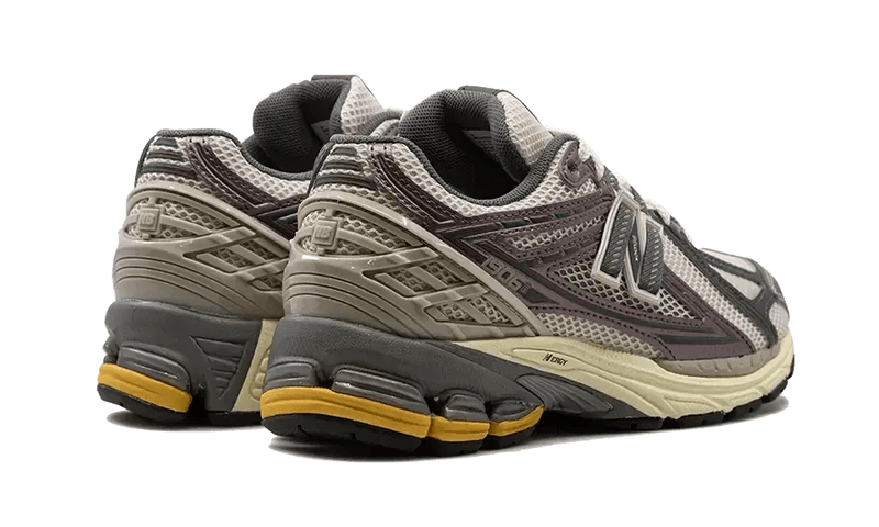 New Balance 1906R Licorice