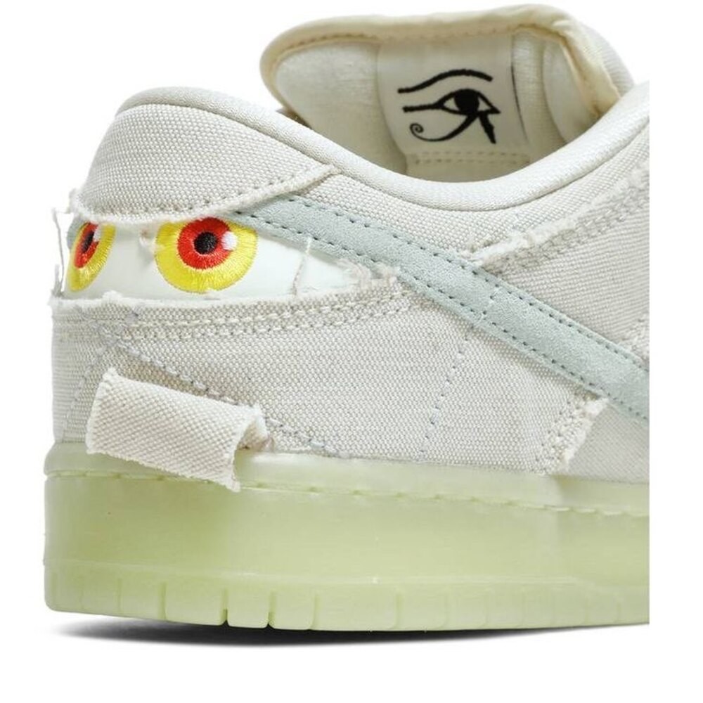 Nike SB Dunk Low Mummy