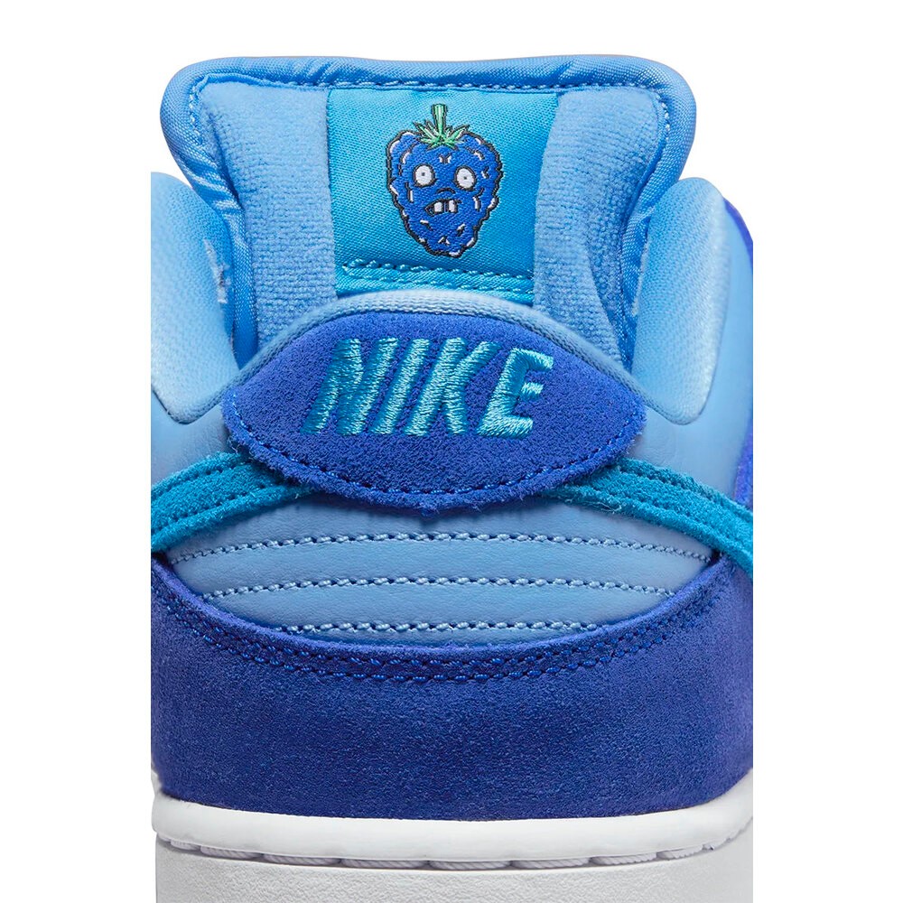 Nike SB Dunk Low Blue Raspberry