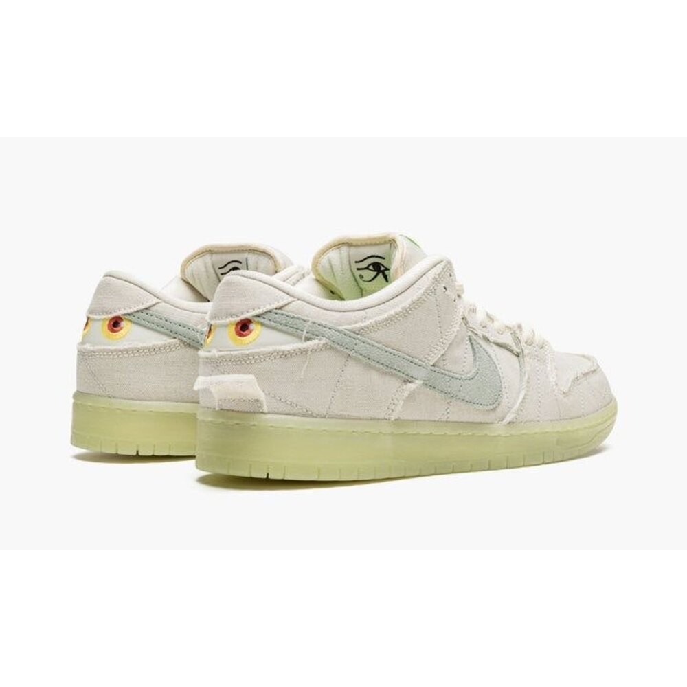 Nike SB Dunk Low Mummy